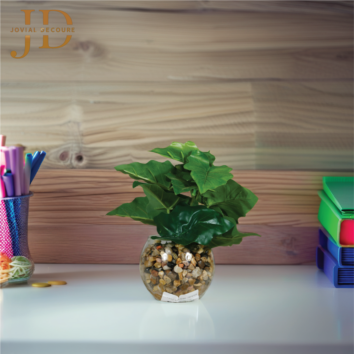 Glass Pot with Leaves 02